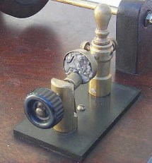 photo of 1900's detector